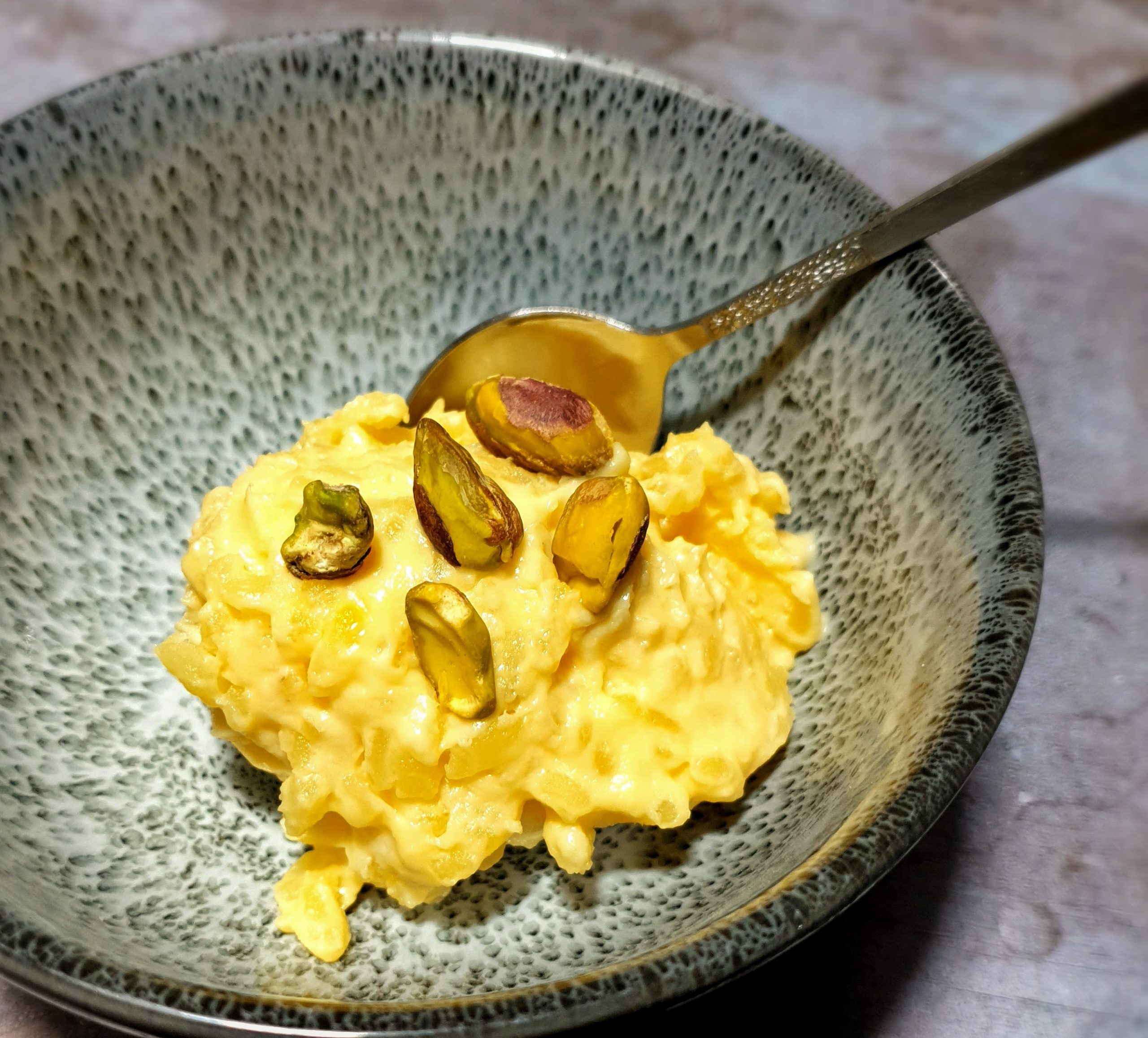 Saffron rice pudding